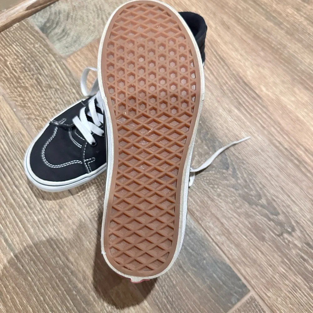 Vans Black and White High-Top Sneakers - Picture 4 of 5